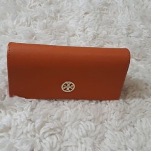 TORY BURCH GLASSES CASE